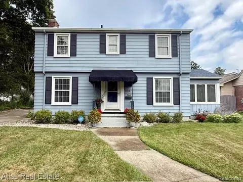 2216 Colfax Ave, Flint, MI 48503