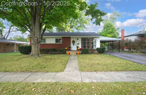 405 Fitzner Dr, Davison, MI 48423