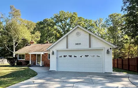 3610 State Rd, Fort Gratiot, MI 48059