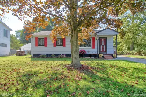 46083 Reed St, Sumpter, MI 48111