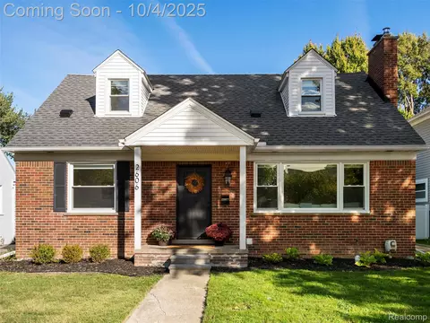 2606 Benjamin Ave, Royal Oak, MI 48073