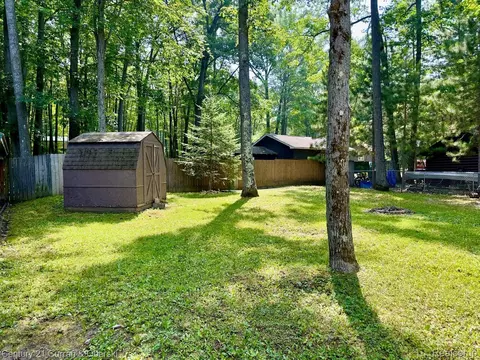 Exterior - 111 Petoskey Dr, Roscommon, MI 48653 photo 4 of 4
