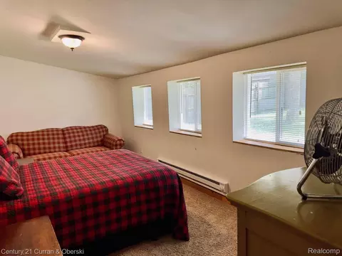 Bedroom - 111 Petoskey Dr, Roscommon, MI 48653 photo 3 of 4