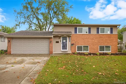 12133 Chattman Dr, Sterling Heights, MI 48313