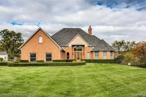 5710 Jeddo Rd, Grant, MI 48032 photo 1