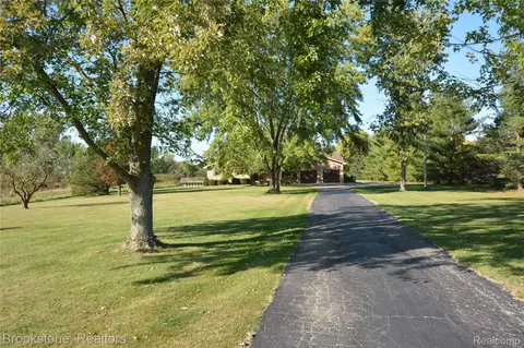 9342 Ray Rd, Gaines, MI 48436 photo 1