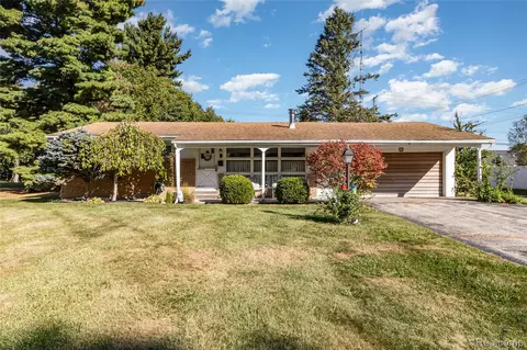 1379 Bowers Rd, Mayfield, MI 48446