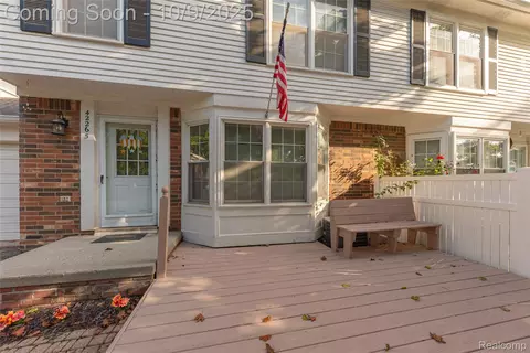 42265 S Mill Race Ct, Plymouth, MI 48170
