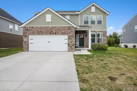24654 Beach Dr, Macomb, MI 48042