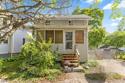 919 Harrison St, Monroe, MI 48161