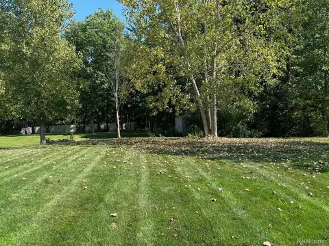 0 Glenmeadow Ct, Grand Blanc, MI 48439