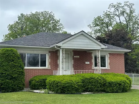 22521 Panama Ave, Warren, MI 48091