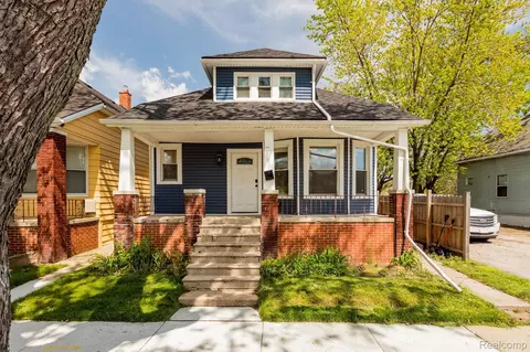 4492 Fischer St, Detroit, MI 48214