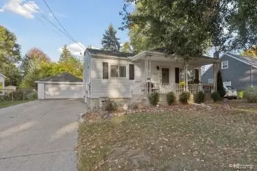 5108 Mclain St, Swartz Creek, MI 48473