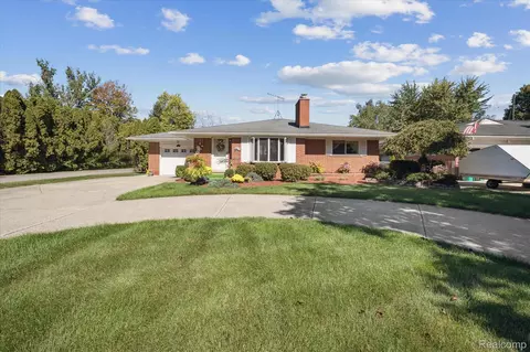 49816 W Huron River Dr, Van Buren, MI 48111