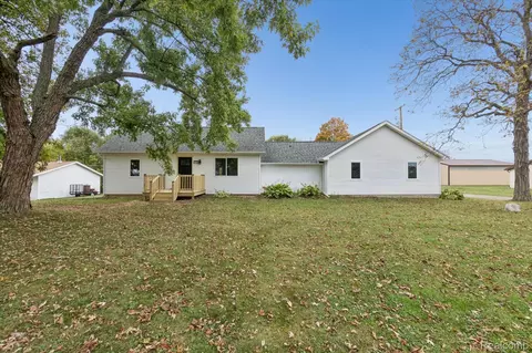 2560 S Morrice Rd, Owosso, MI 48867