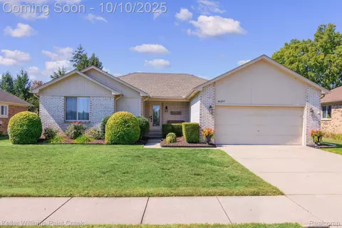 46297 Creekside Blvd, Macomb, MI 48044