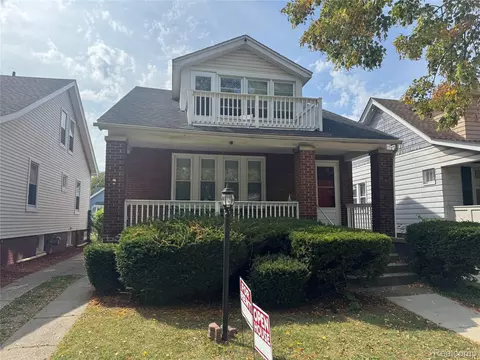 1465 Maryland St, Grosse Pointe Park, MI 48230