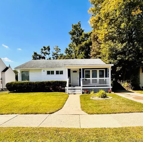 3614 Comanche Ave, Flint, MI 48507