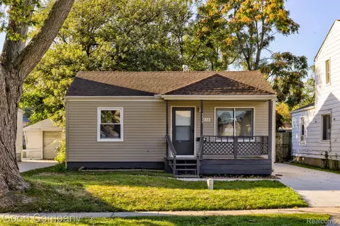 7212 Hupp Ave, Warren, MI 48091
