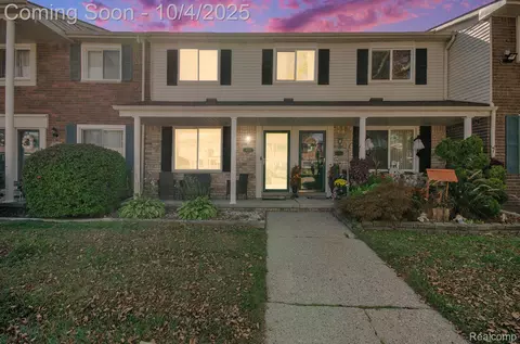 38171 Jamestown Dr #116, Sterling Heights, MI 48312