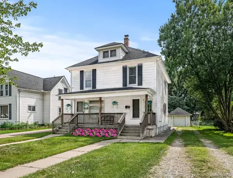 139 Gallup St, Mount Clemens, MI 48043