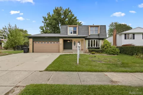 625 Kings Way, Canton, MI 48188