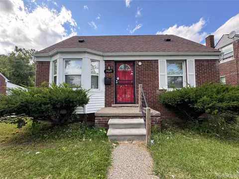 19649 Kelly Rd, Harper Woods, MI 48225