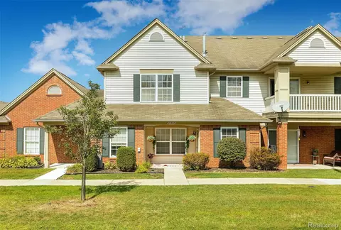 21597 Majestic Dr, Trenton, MI 48183