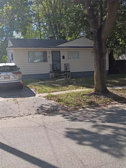 405 W Bundy Ave, Flint, MI 48505