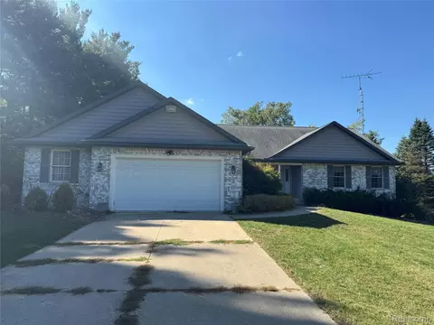 3198 Leeomi Dr, Britton, MI 49229