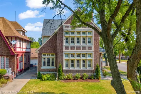 8604 La Salle Blvd, Detroit, MI 48206