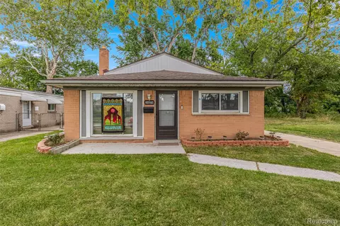 24074 Hanover St, Dearborn Heights, MI 48125