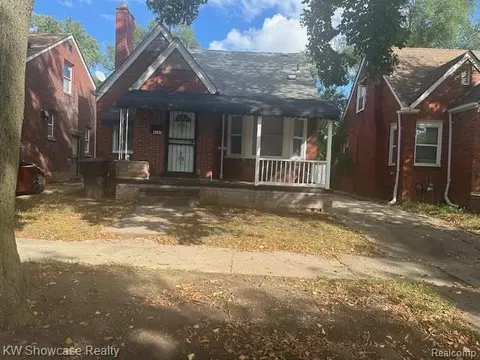 8282 Sussex St NW, Detroit, MI 48228