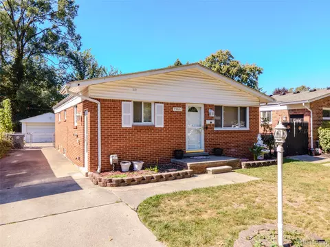 19661 Antago St, Livonia, MI 48152