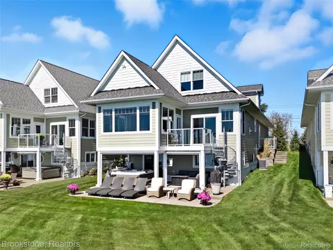 10049 Dixie Hwy, Ira, MI 48023