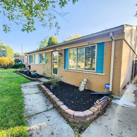 9445 Van Buren St, Van Buren, MI 48111