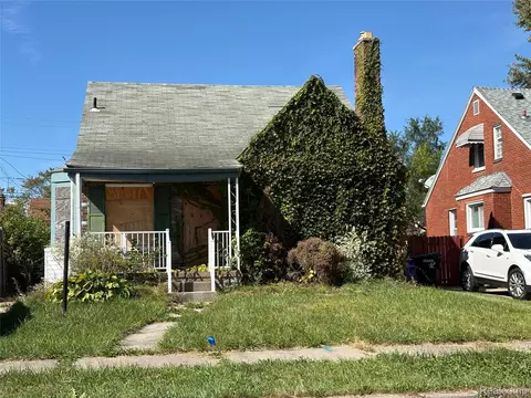 10713 Beaconsfield St, Detroit, MI 48224