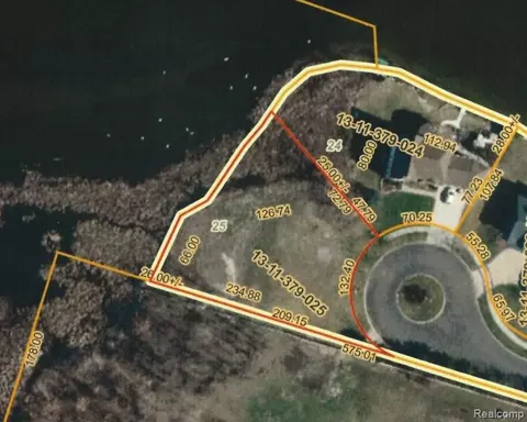 Vac Newport Way Drive, Waterford, MI 48329