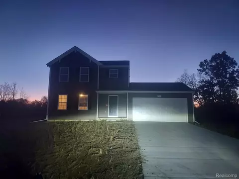112 Forest Way, Rose, MI 48350