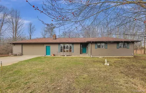 4752 Cooper Rd, Leslie, MI 49251