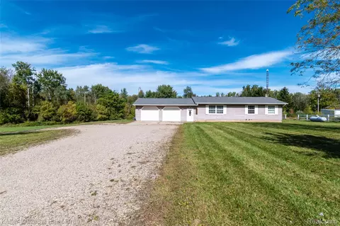 6313 Kelly Rd, Cass City, MI 48726