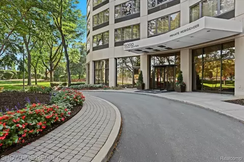 5000 Town Center Ctr #2904, Southfield, MI 48075