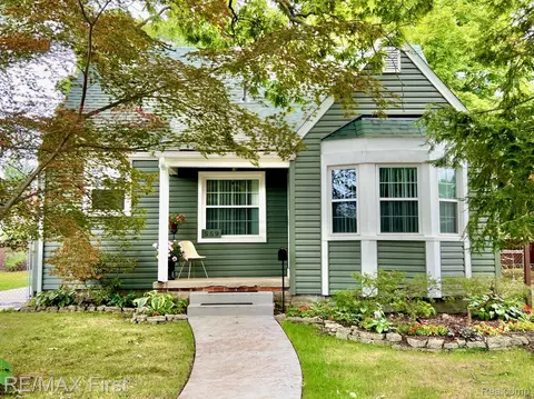 559 Gardendale St, Ferndale, MI 48220