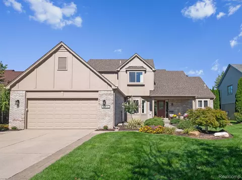 12843 Jasmine Ct, Sterling Heights, MI 48313