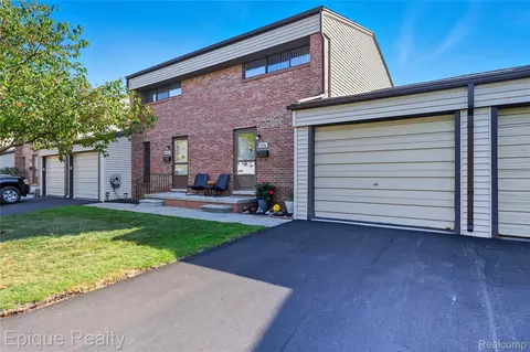 1936 Roman Ct, Warren, MI 48092