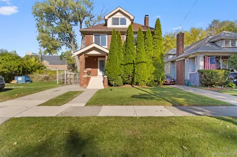 888 Marlborough St, Detroit, MI 48215