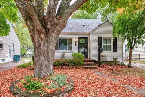 3202 N Wilson Ave, Royal Oak, MI 48073