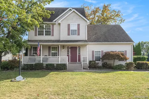 110 Kathy Cir, Linden, MI 48451