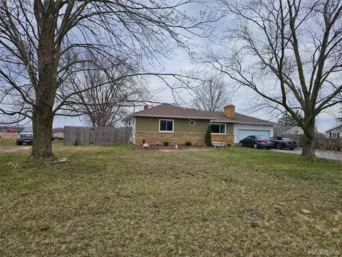 5410 W Coldwater Rd, Mount Morris, MI 48504